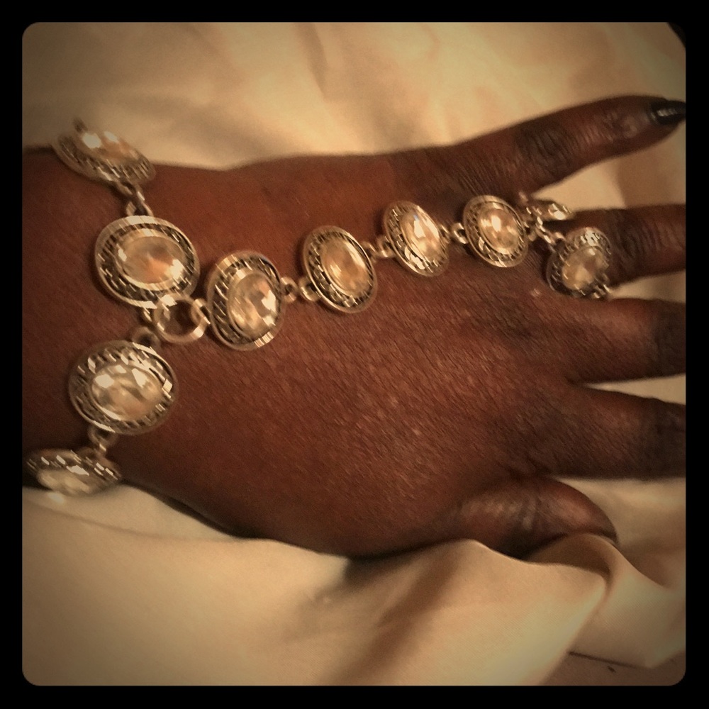Hand ring bracelet